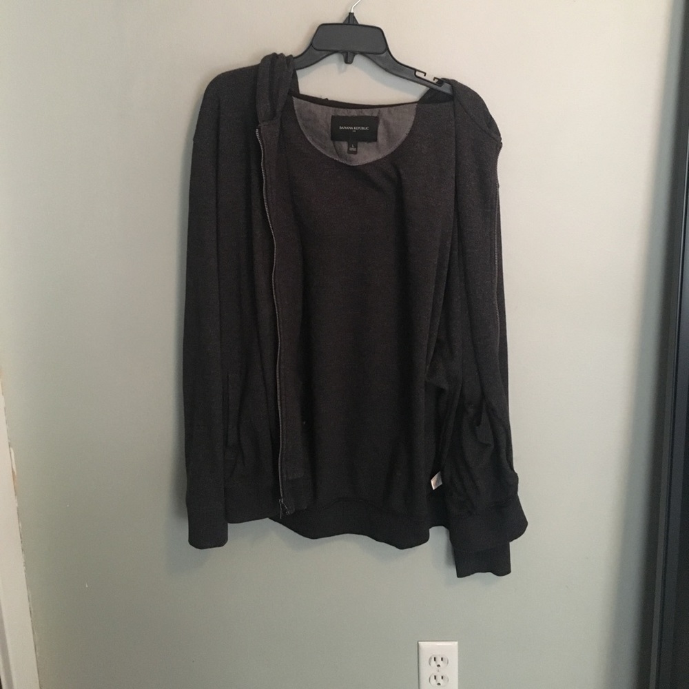 BANANA REPUBLIC MENS ZIP UP. SIZE LARGE